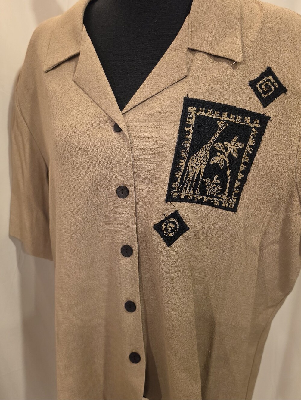Vintage Alfred Dunner 16 Tan Giraffe Safari Short Sleeve Button Up Blouse USA